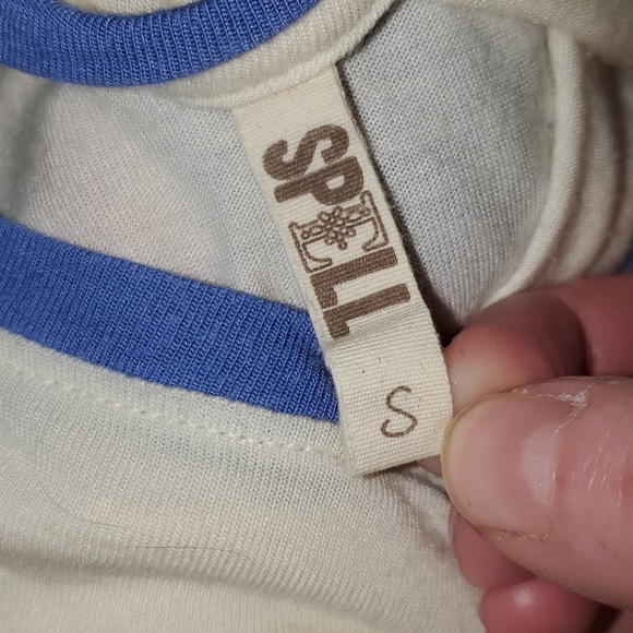 ❌️SOLD❌️SPELL: Folktown Raglan Size: S - Picture 2 of 5